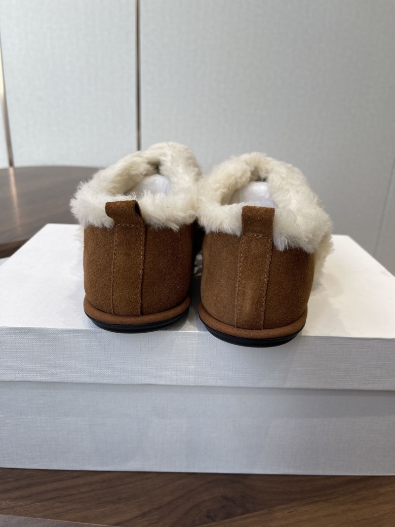 The R0w boots